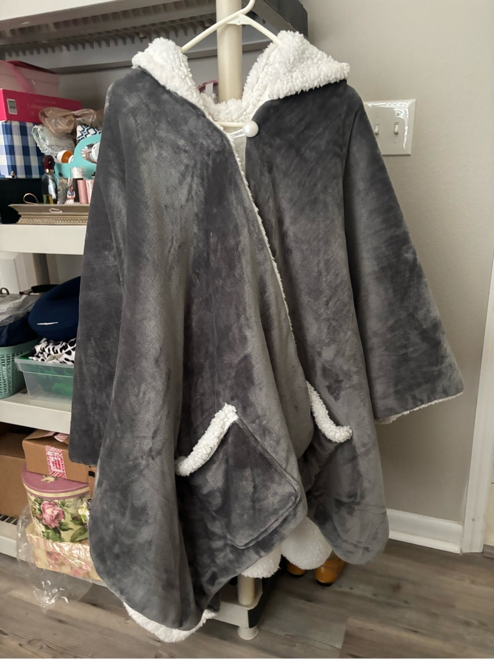 Plush Hooded Cape with Sherpa Trim - Gray
